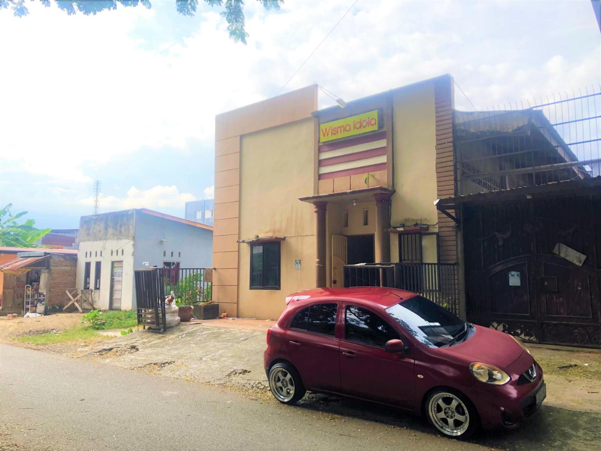 Wisma Idola Palopo Exterior photo